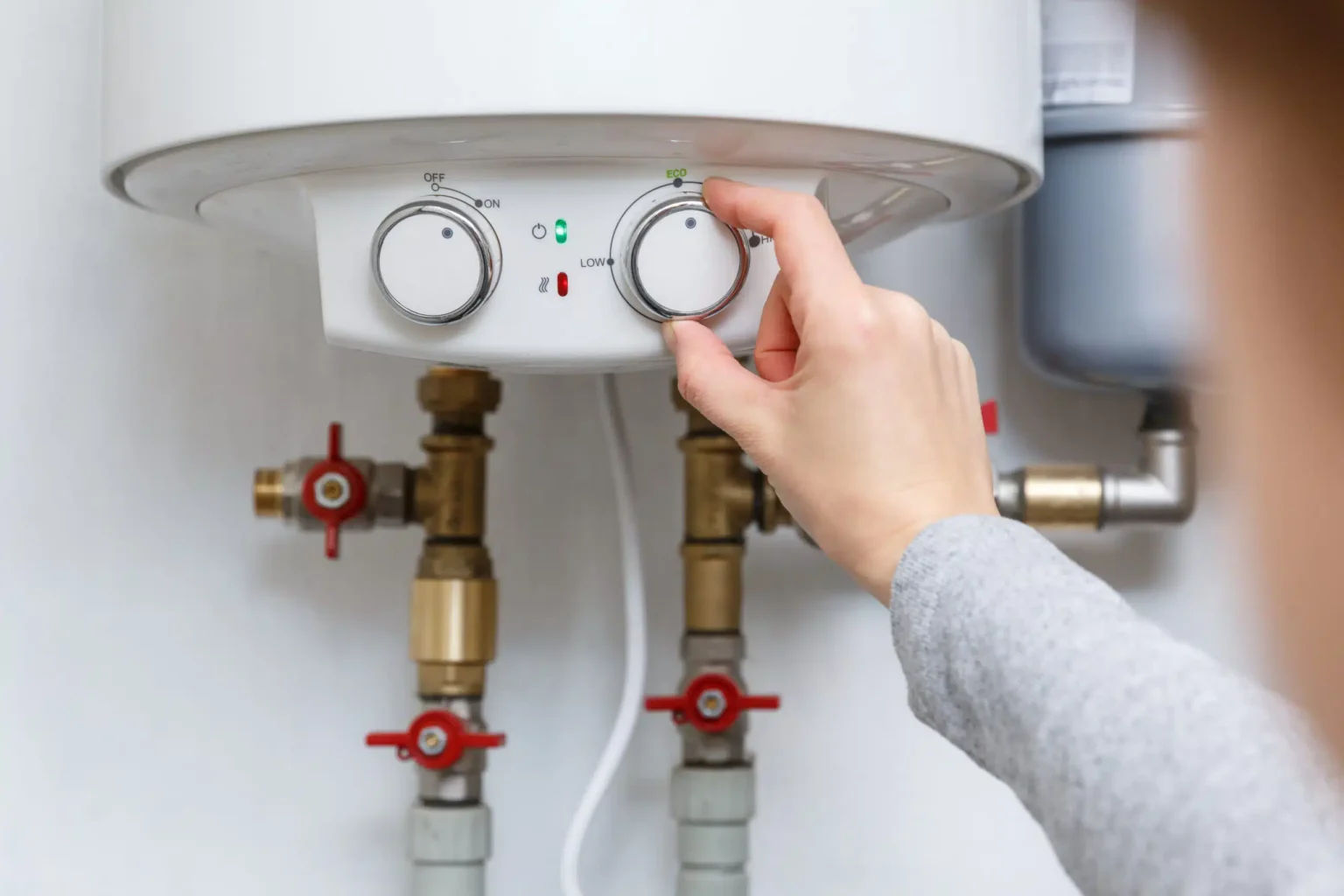 Water heater temperature adjustment and repair in Holiday, Florida